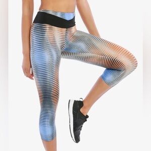 NWOT Koral Leggings XS
